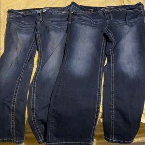 Pare of Maurice jeans